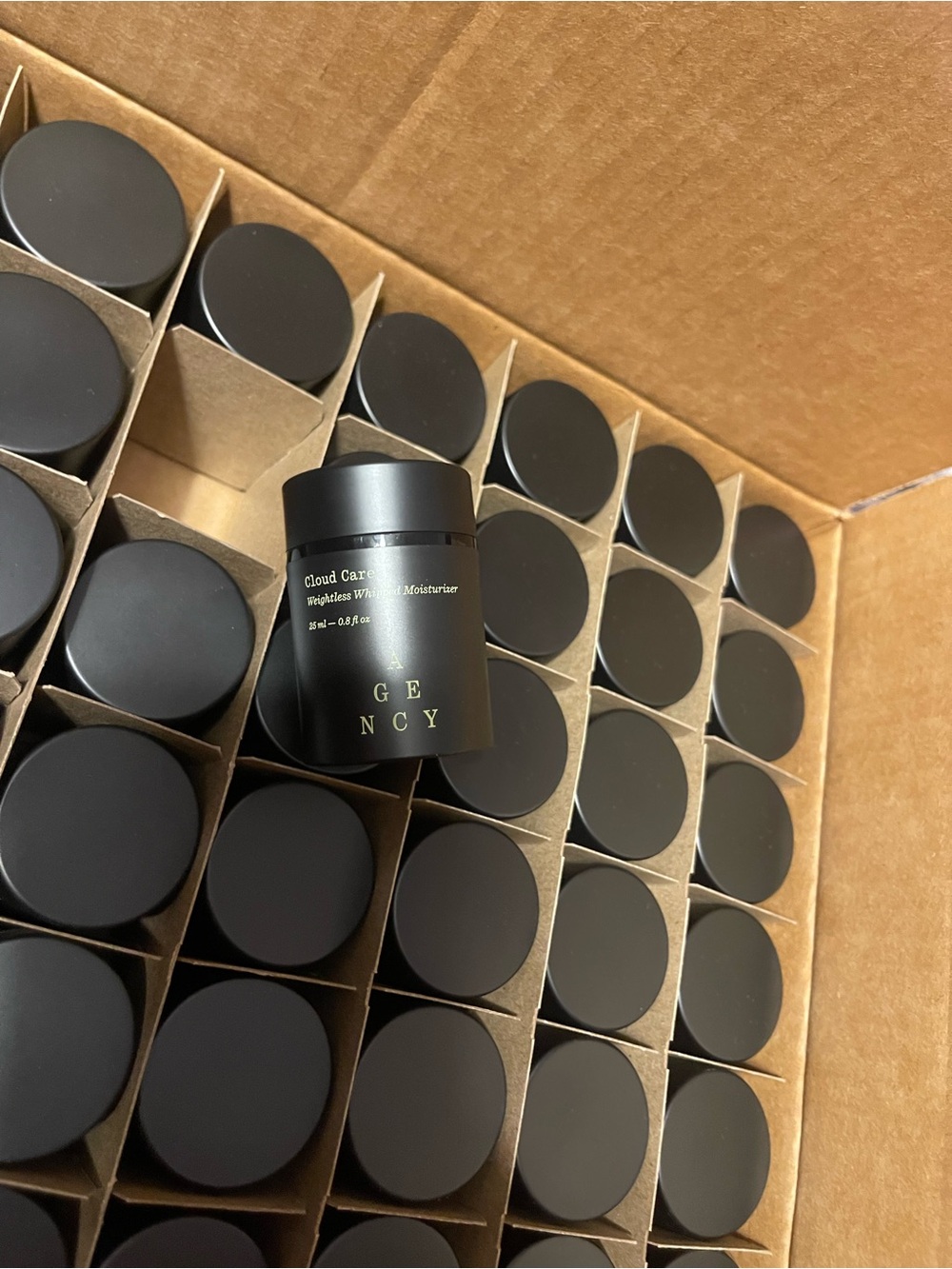 GE N C Y Cloud Care Weightless Whip Moisturizer - Black